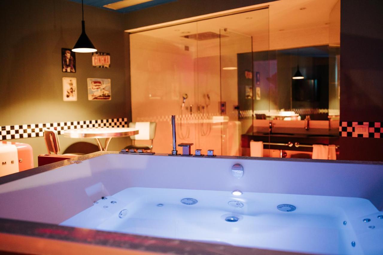 Suite Hot Tub
