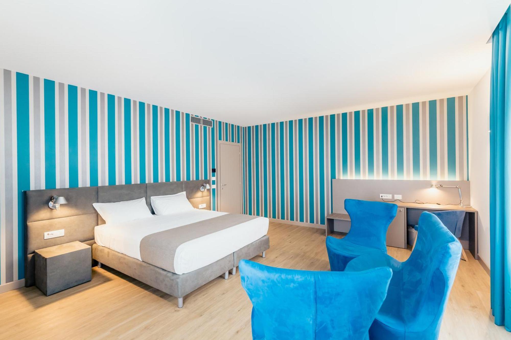Junior Suite Spa Bath
